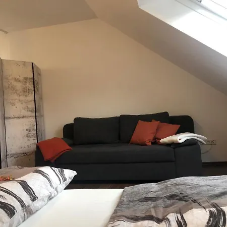 Guest Niederalfingen Apartment *