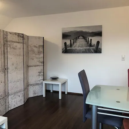 Daire Guest Niederalfingen