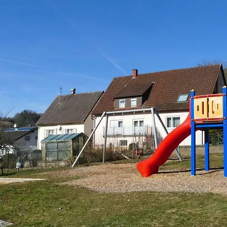 Daire Guest Niederalfingen