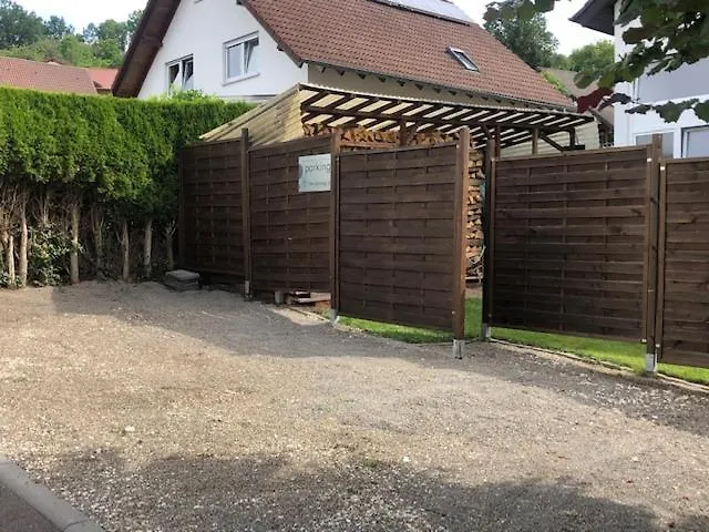 Guest Niederalfingen Apartmán Huttlingen